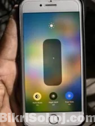 iPhone 8